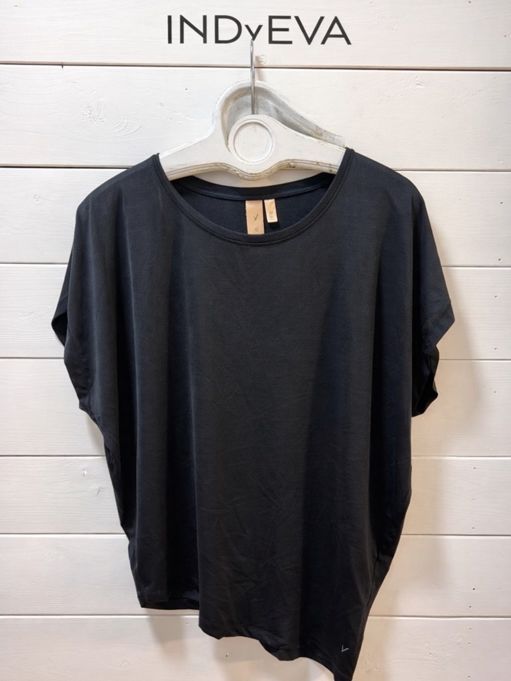 INDYEVA  Black Lightweight Performance Top M